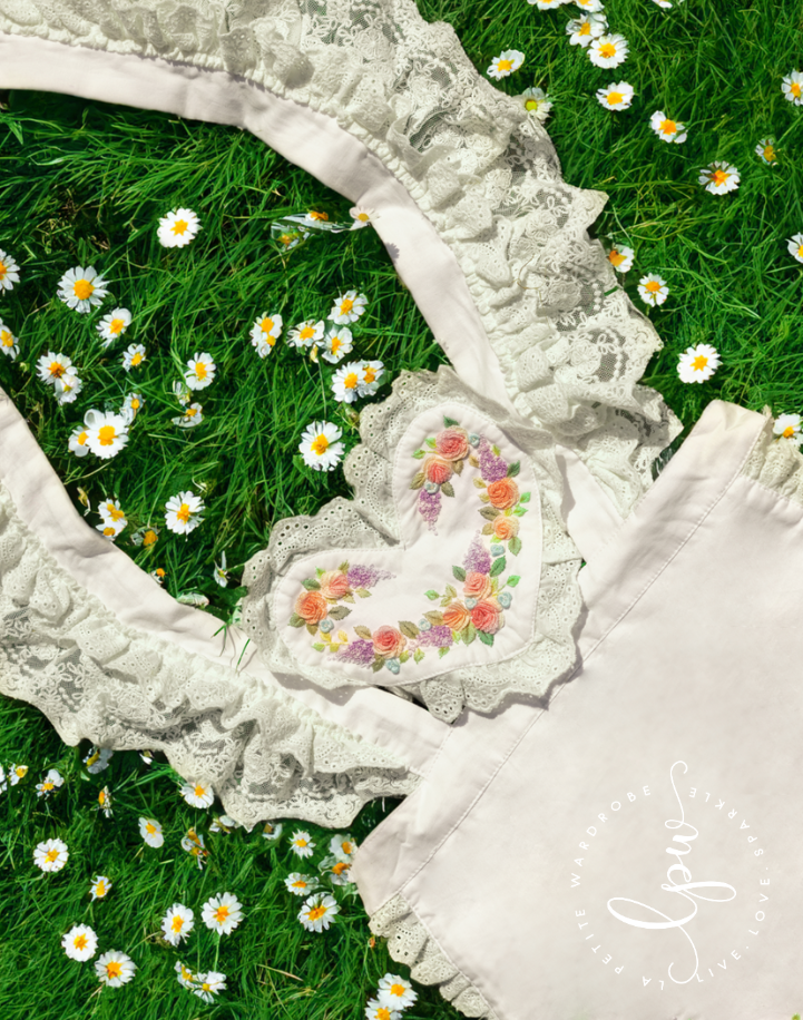 La Petite Apron